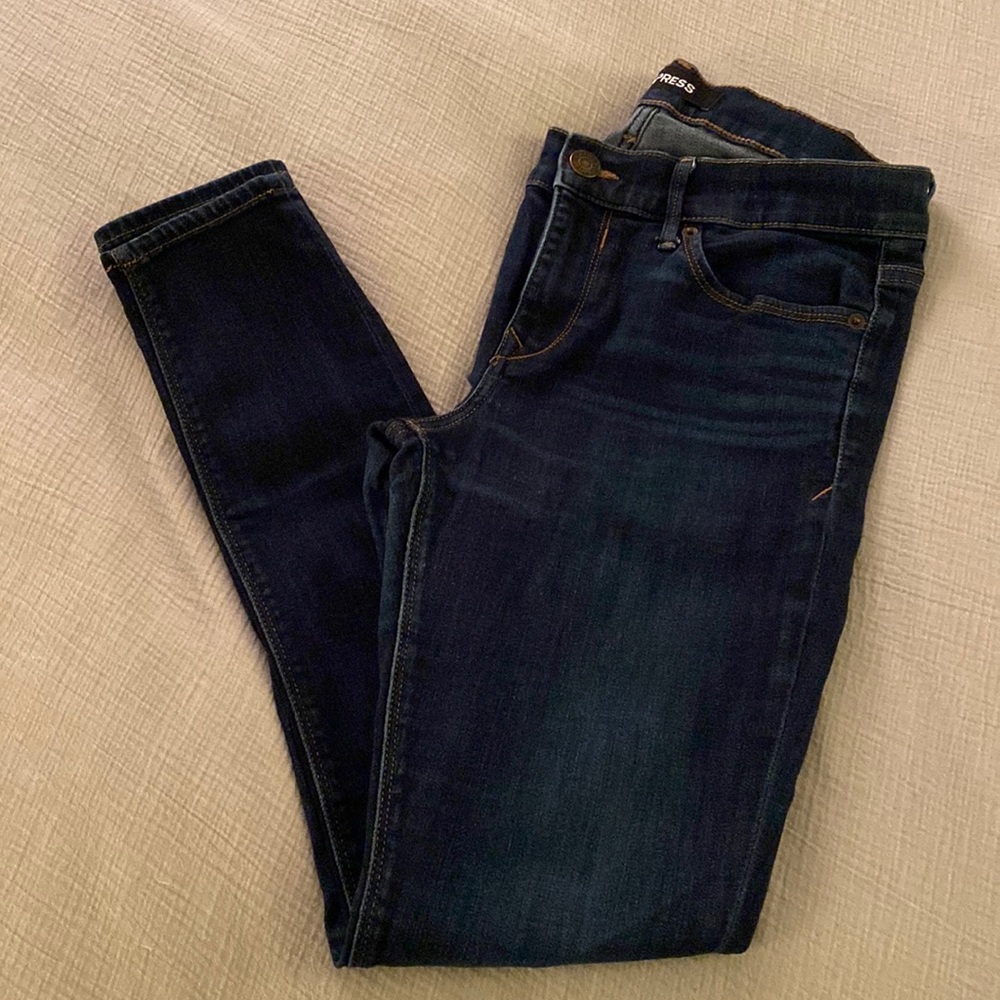 Medium Rise Stretch Skinny Jean - Dark Blue Wash - Size 6 Regular
